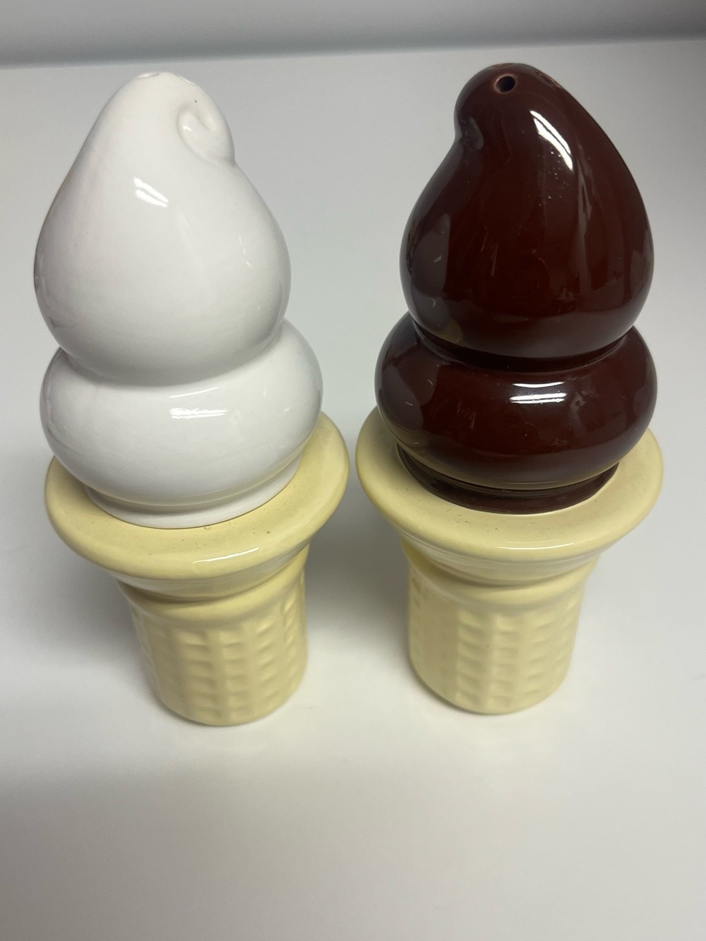 Vintage Ceramic Chocolate & Vanilla - Salt & Pepper Shakers